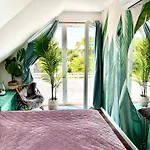 Vulcan Eco Retreat