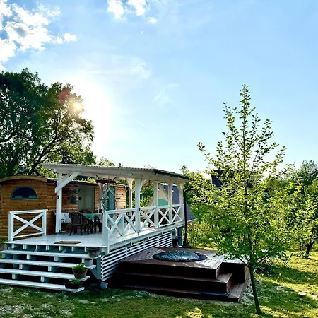 Vulcan Eco Retreat Dom wakacyjny